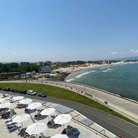 Paradiso 'в' 201 One Bedroom Апартаменты Несебр