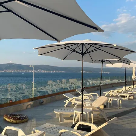 Paradiso 'в' 201 One Bedroom Nesebar