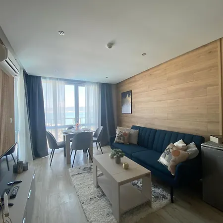 Paradiso 'в' 201 One Bedroom Апартаменты Несебр