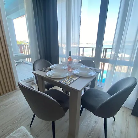 Paradiso 'в' 201 One Bedroom