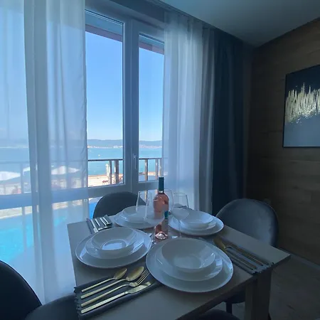 Апартаменты Paradiso 'в' 201 One Bedroom *