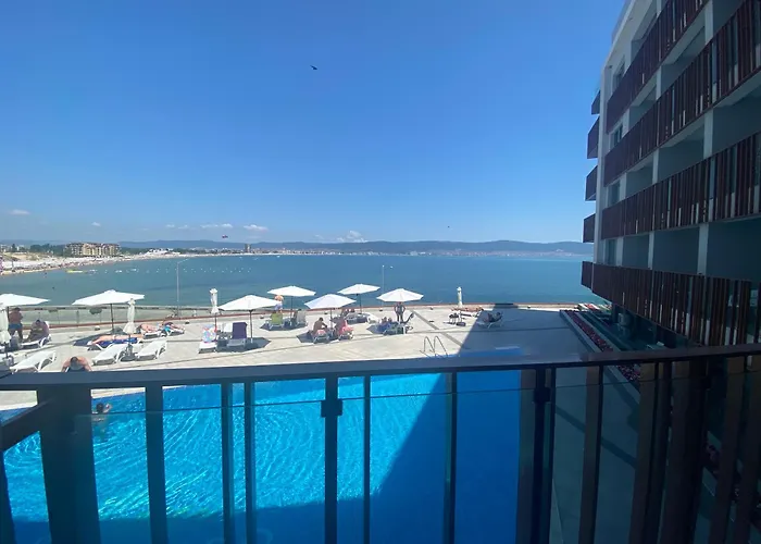 Paradiso 'в' 201 One Bedroom Апартаменты Несебр